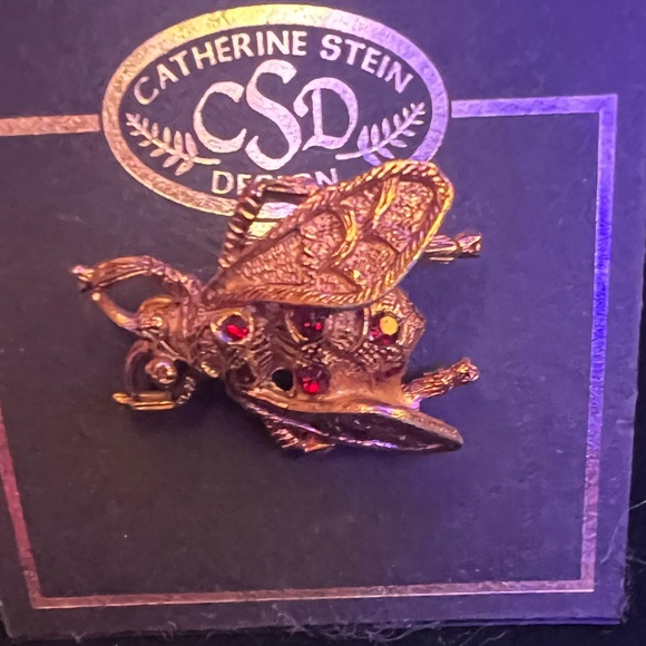Catherine Stein Designs Vintage Beetle Brooch pin✨🪲 - Picture 3 of 4